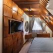 Дизайн кухни в деревянном доме: обзор, особенности интерьера и интересные идеи